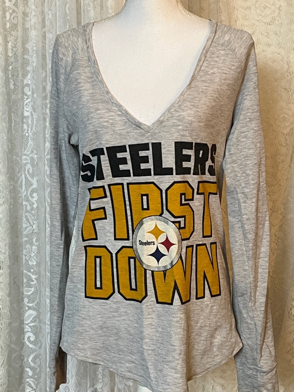 VS PINK Steelers V-Neck Tee